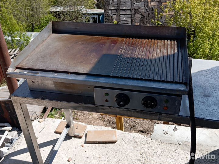 Жарочная поверхность гриль