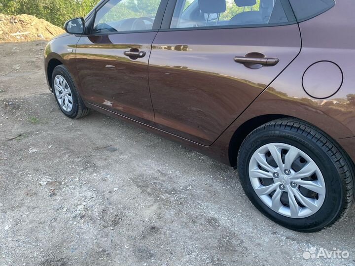 Hyundai Solaris 1.6 AT, 2022, 2 700 км