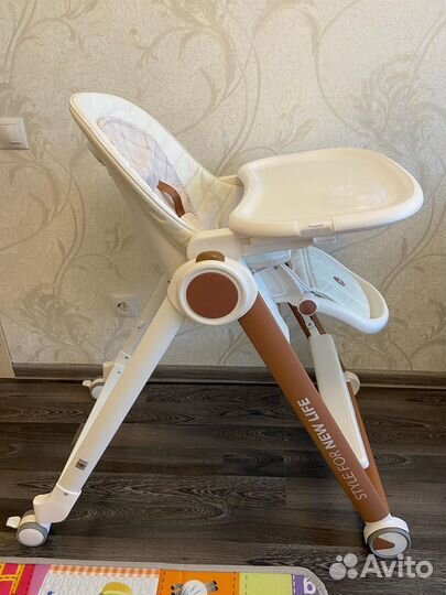 Стульчик для кормления happy baby berny v2