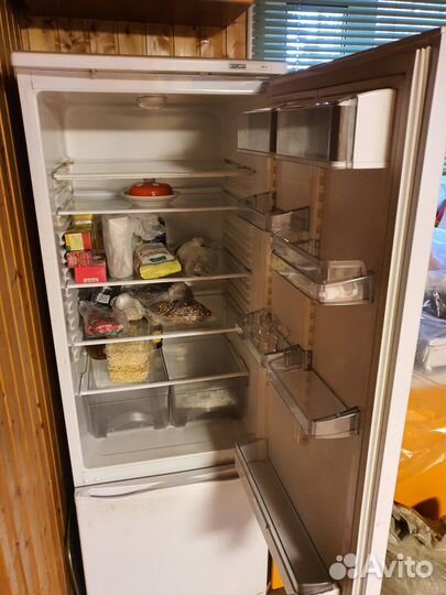 Холодильник атлант бу