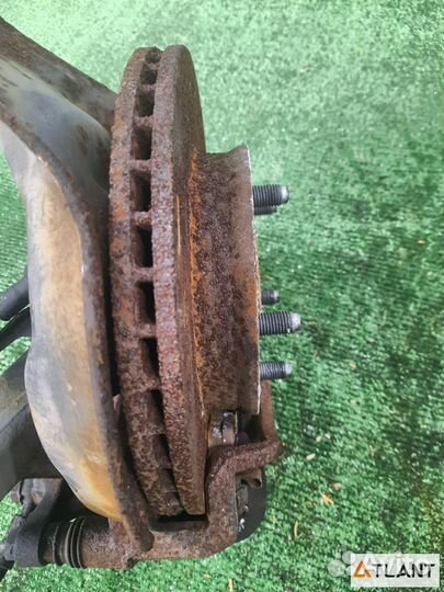 Ступица передняя правая toyota mark II