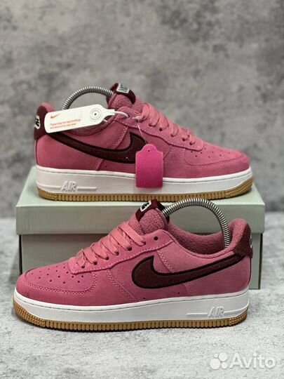 Nike Air Force 1 Low 07SE Desert Berry Gum розовые