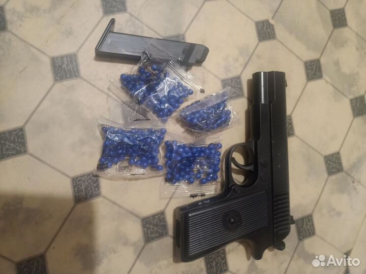 Игрушечный пистолет металл