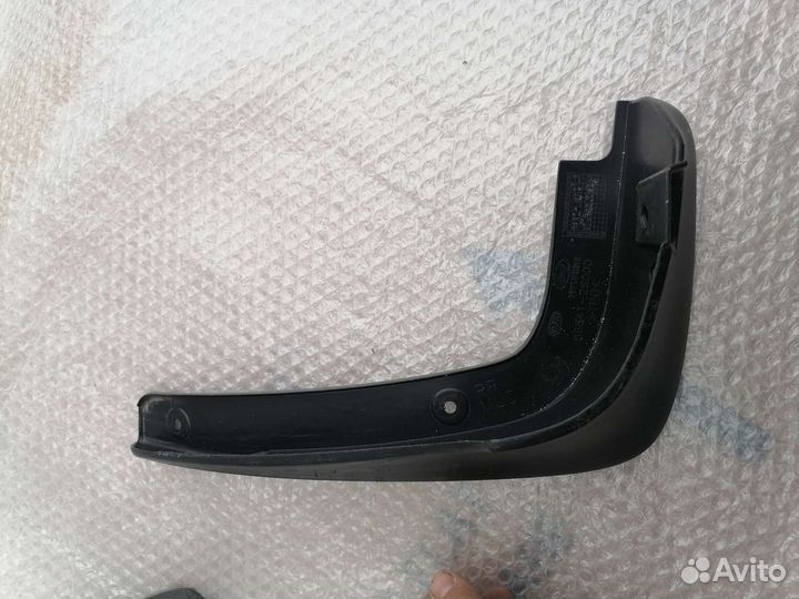 Брызговик задний левый Hyundai ix35