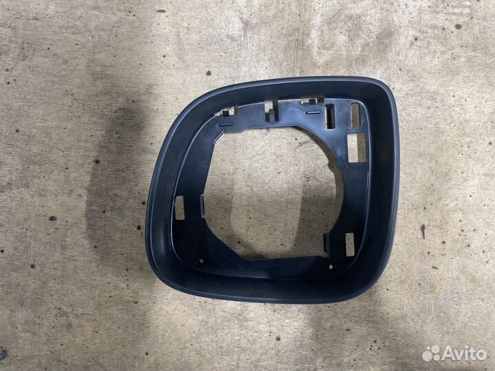 Рамка зеркала Volkswagen Transporter 7e1858553c