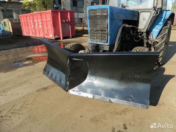 Отвал Бабочка коммунальный гидроповоротный окб-30