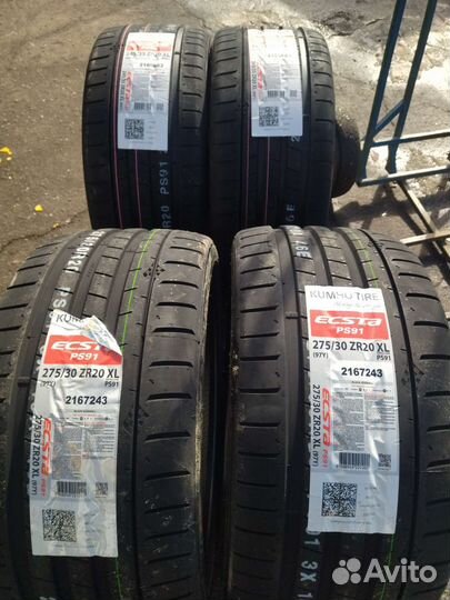 Kumho Ecsta PS91 245/35 R20 и 275/30 R20 98Y