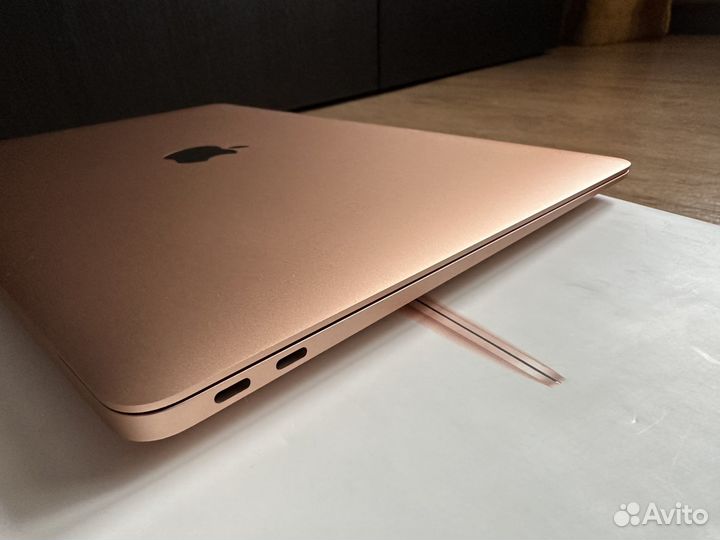 Apple MacBook Air 13, 2020, retina. i3, 256 SSD