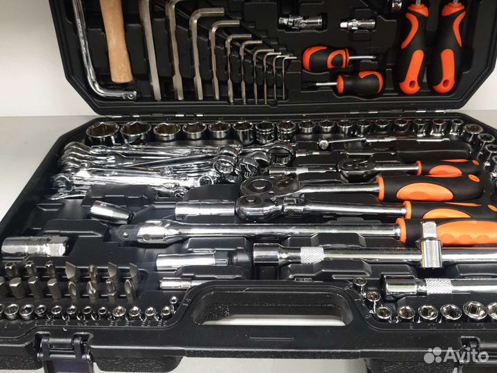 Набор инструментов 132