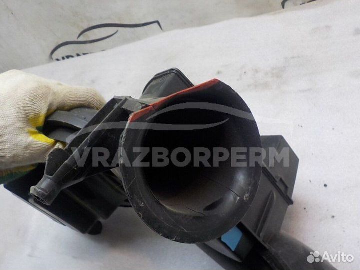 Резонатор воздушного фильтра Renault Megane 3