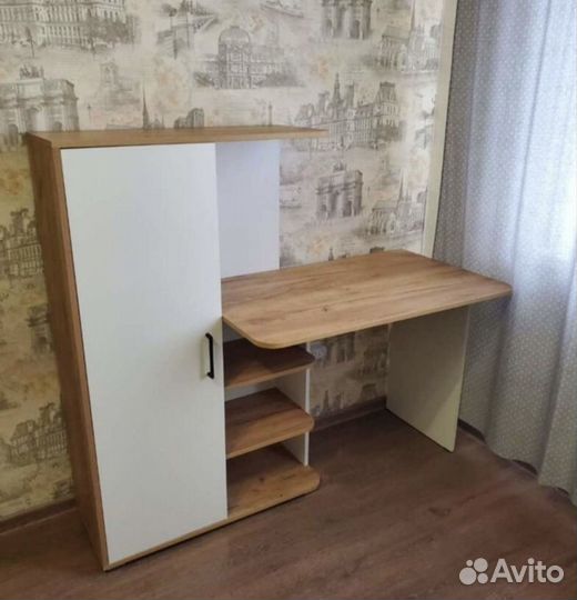 Письменный стол с пеналом