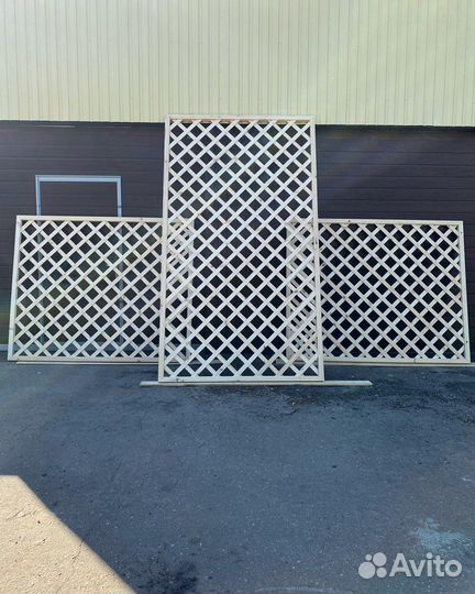 Шпалера деревянная