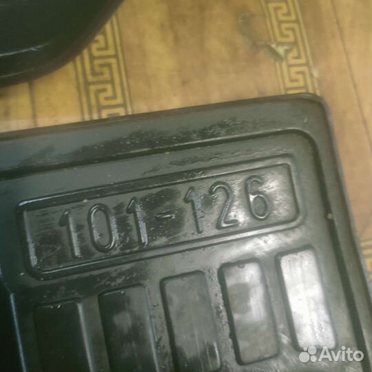 Автомобильные коврики резиновые