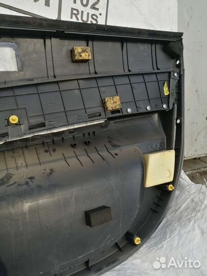 Обшивка передней двери Hyundai Getz