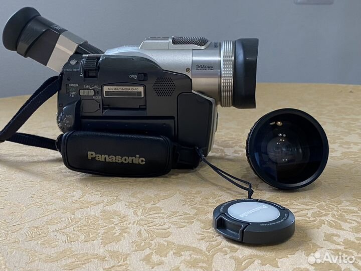 Цифровая видеокамера Panasonic