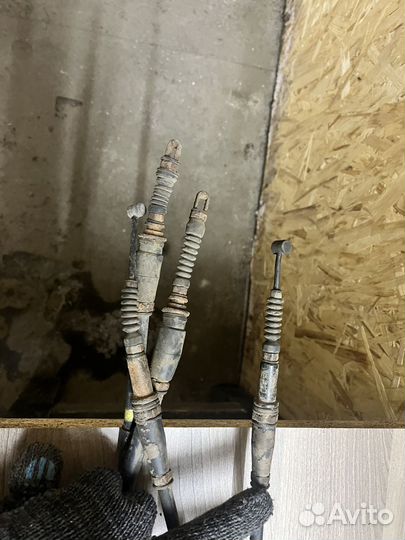 Трос ручного тормоза Kia Sorento '09-'20