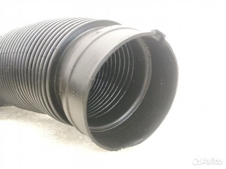 Патрубок воздушного фильтра Opel Zafira A05 1.8
