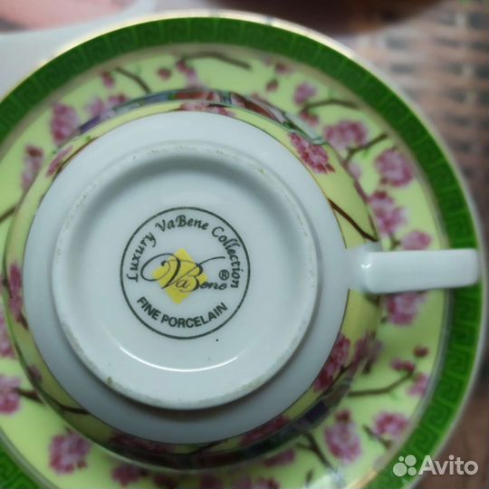 Фарфоровый чайный набор