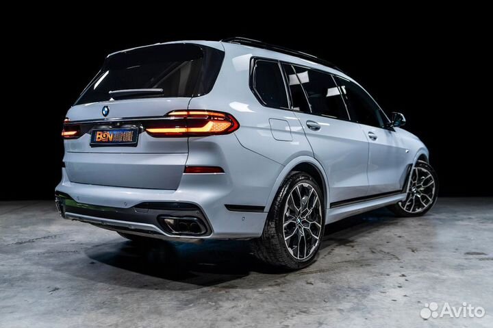 BMW X7 3.0 AT, 2022, 5 000 км