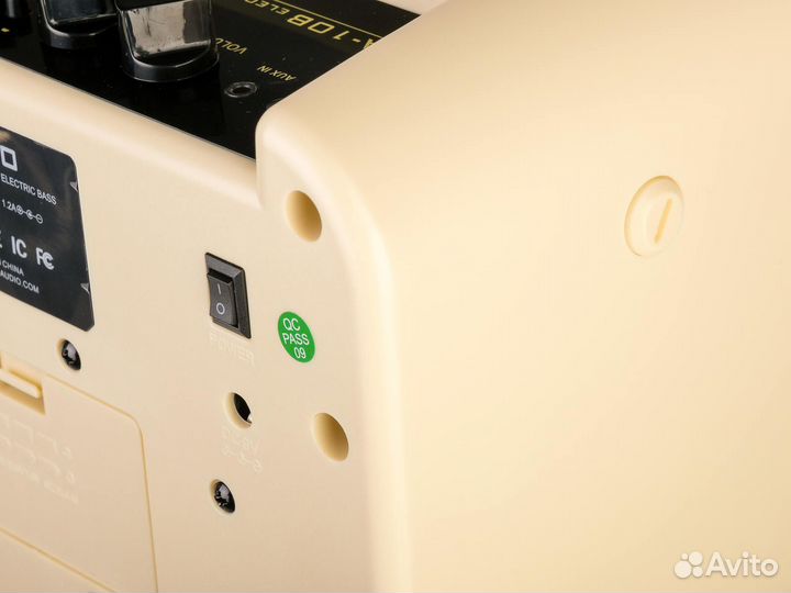 Комбик для бас гитары комбоусилитель портативный