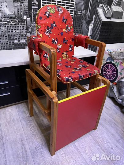 Стульчик для кормления