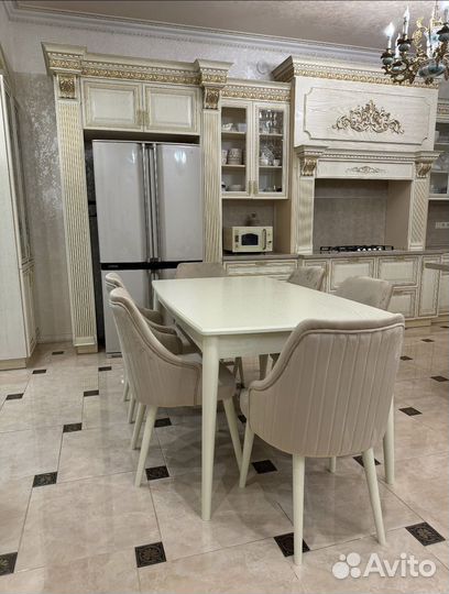 Столы и стулья новые