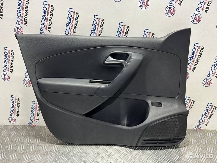 Обшивка двери Volkswagen Polo 5