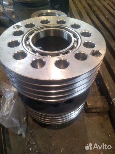 Токарь фрезеровщик изготовления шестерёнок звезд