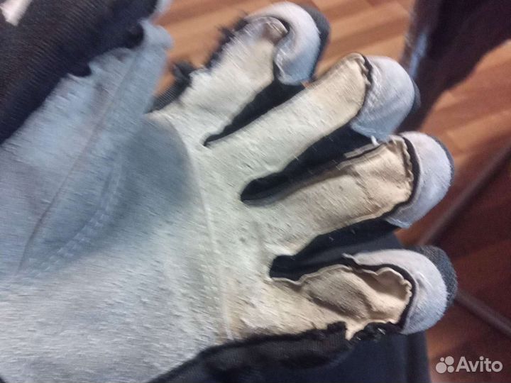 Краги хоккейные размер 14