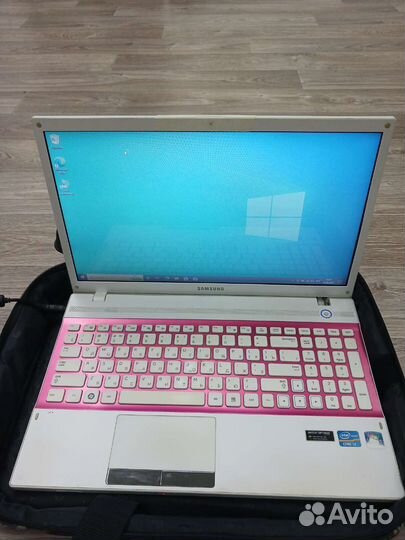 Ноутбук samsung NP300V5A