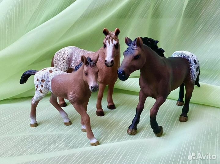 Семьи лошадей Schleich