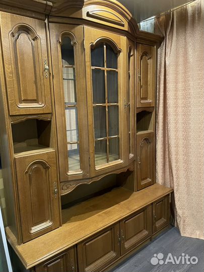 Стенка из массива. Б/у