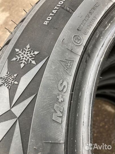 Tracmax X-Privilo S500 235/45 R18 98T