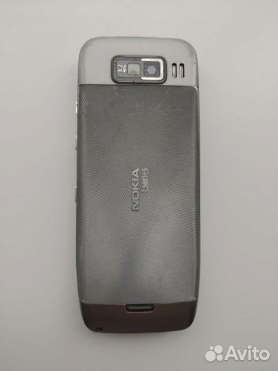 Nokia E52 (не включается)