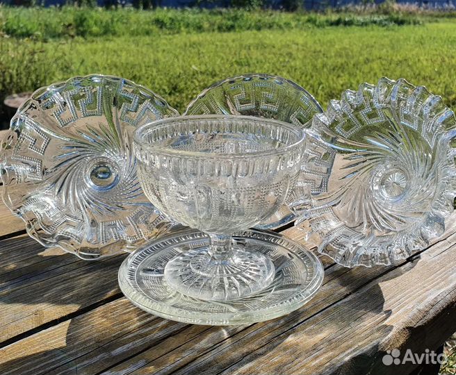 Антикварные вазы на ножке стекло Мальцов