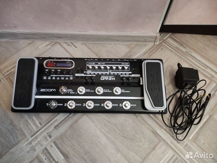 Гитарный процессор Zoom G 9.2 tt /лампа / обмен