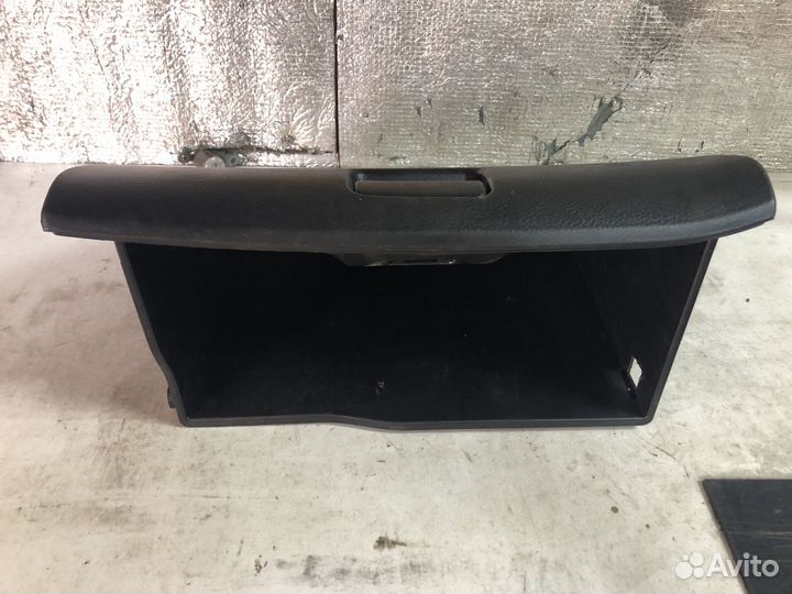 Бардачок Mitsubishi Lancer 9