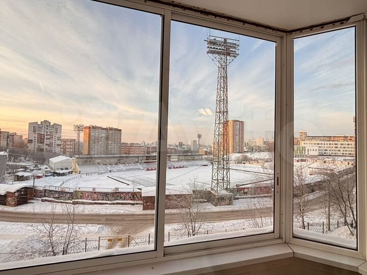 4-к. квартира, 175 м², 4/10 эт.