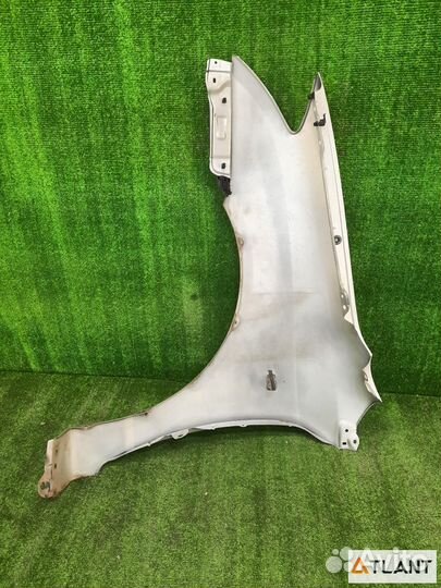 Крыло переднее правое toyota allex