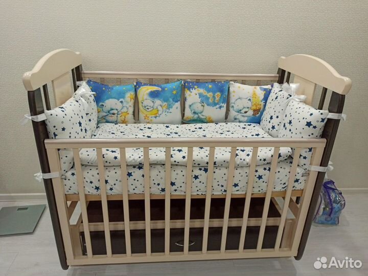 Бортики в кроватку 8шт