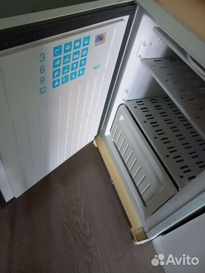 Холодильник бу Стинол