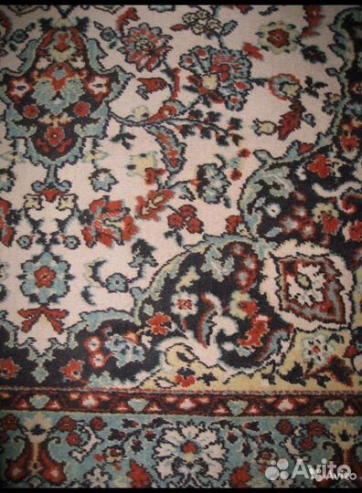 Ковер шерстяной