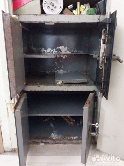 Оружейный сейф