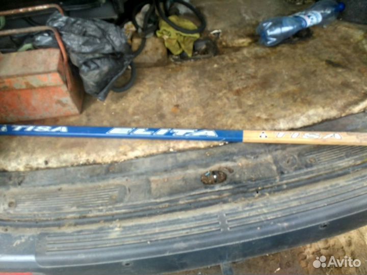 Клюшка хоккейная