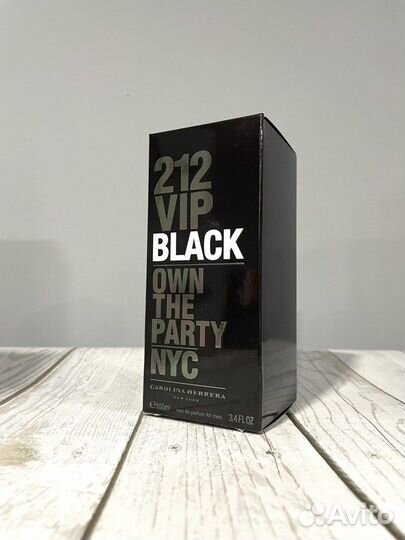 Мужской парфюм carolina herrera 212 VIP Black