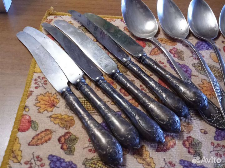 Мельхиоровые ложки,ножи, вилки