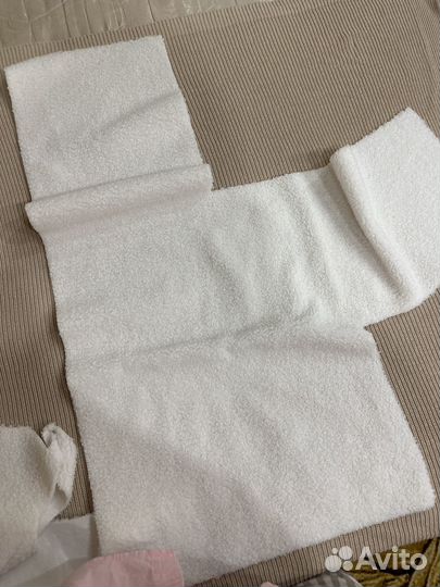 Отрезок ткани букле барашек молочный