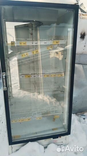 Холодильный шкаф