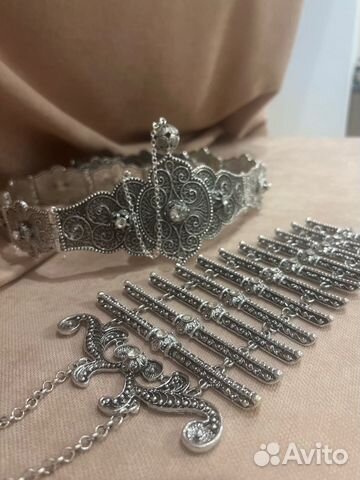 Национальный пояс и нагрудник