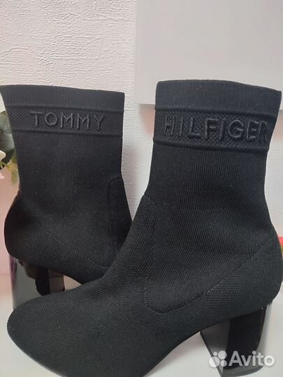 Полусапожки женскиеTommy Hilfiger 25.5